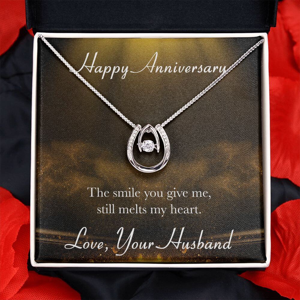 Lucky In Love Necklace - The Sparkle Place